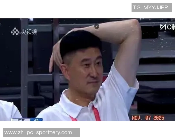 徐杰赛后向球迷致歉杜锋安慰并称赞他表现出色